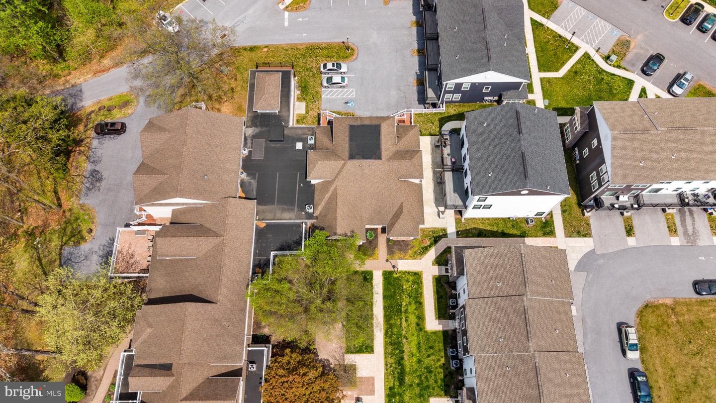 105 High Pointe Drive photo 47