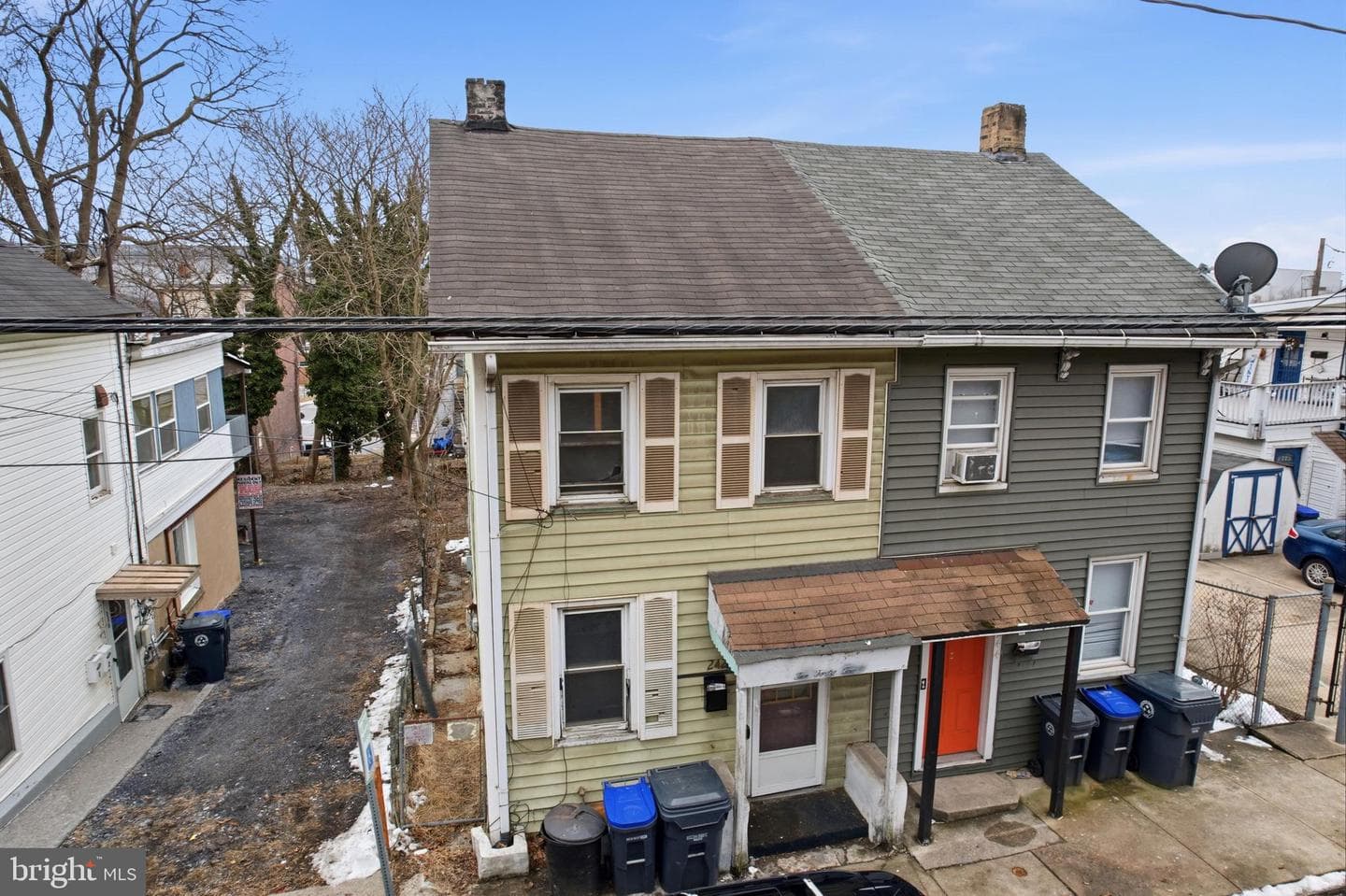 242 N 2nd Street photo 2