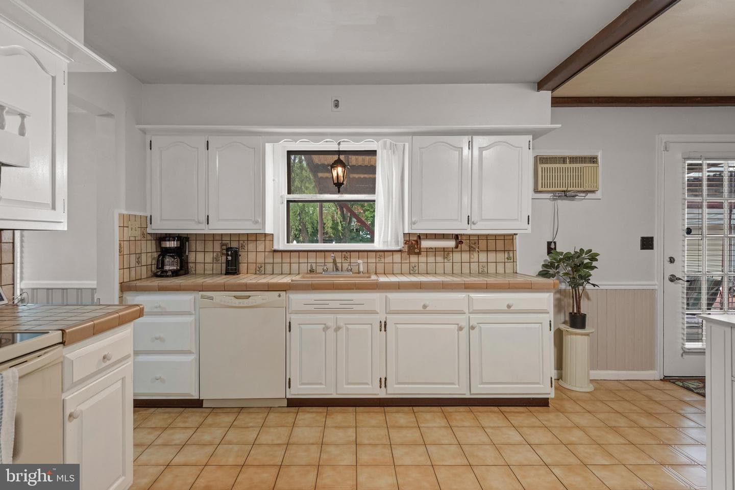 125 Bailey Street photo 20