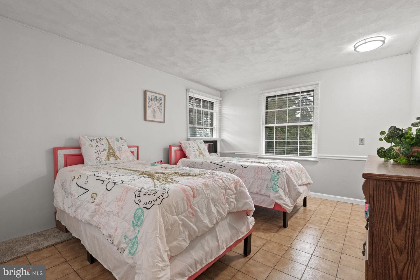 125 Bailey Street photo 36
