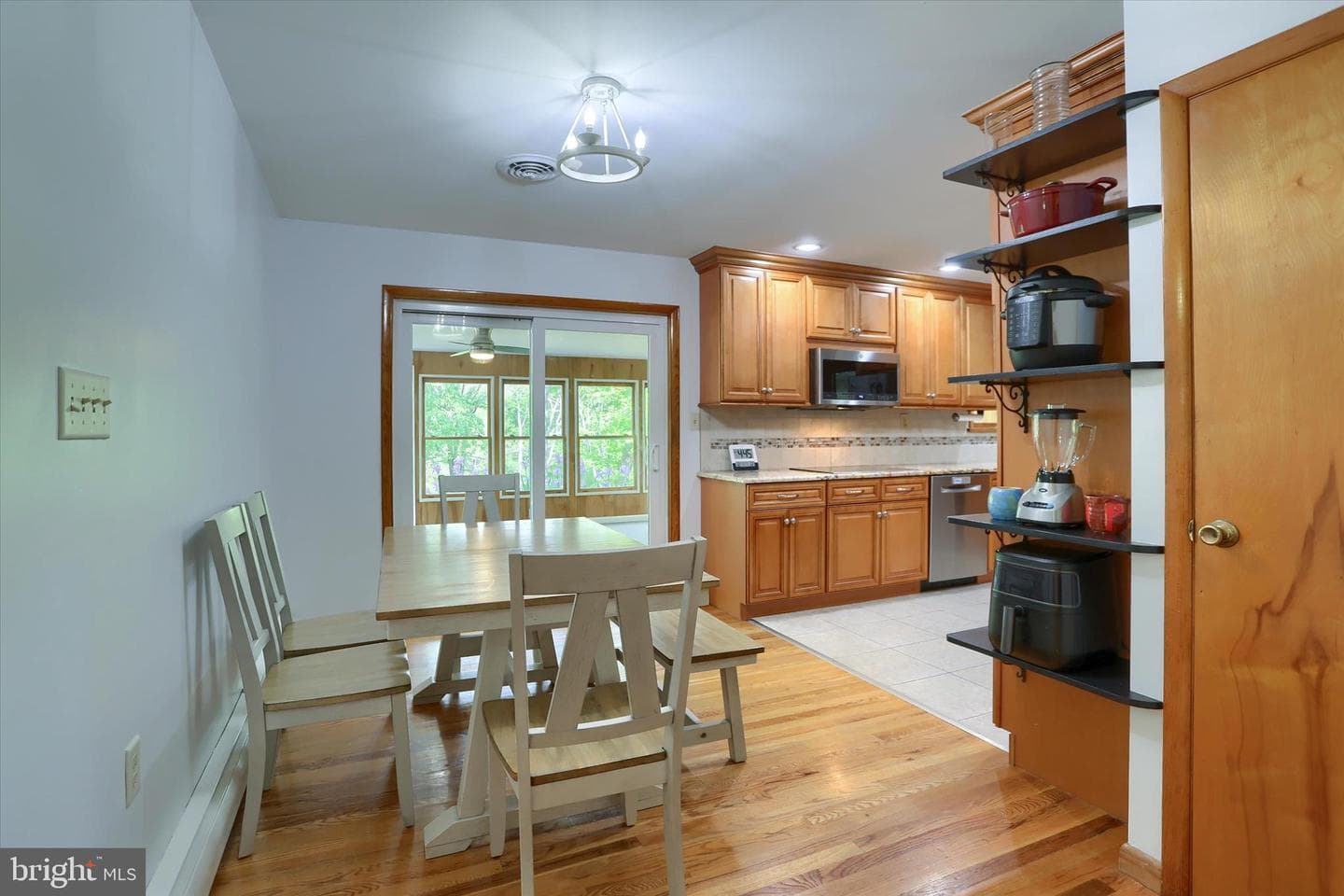 1401 La Carr Lane photo 7