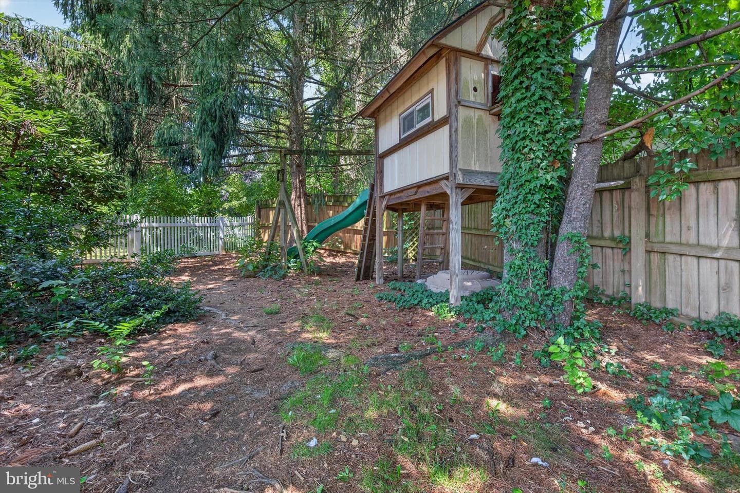 826 Lark Drive photo 29
