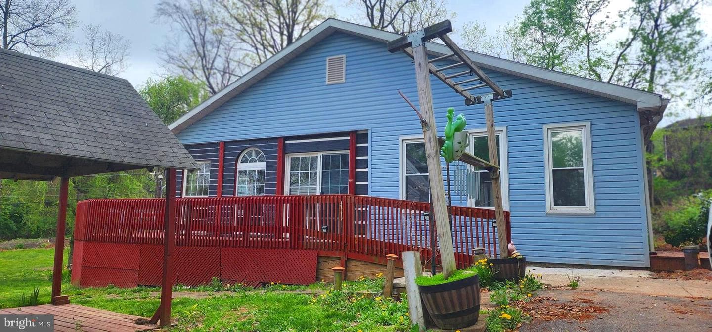 834 Oberlin Road, Middletown