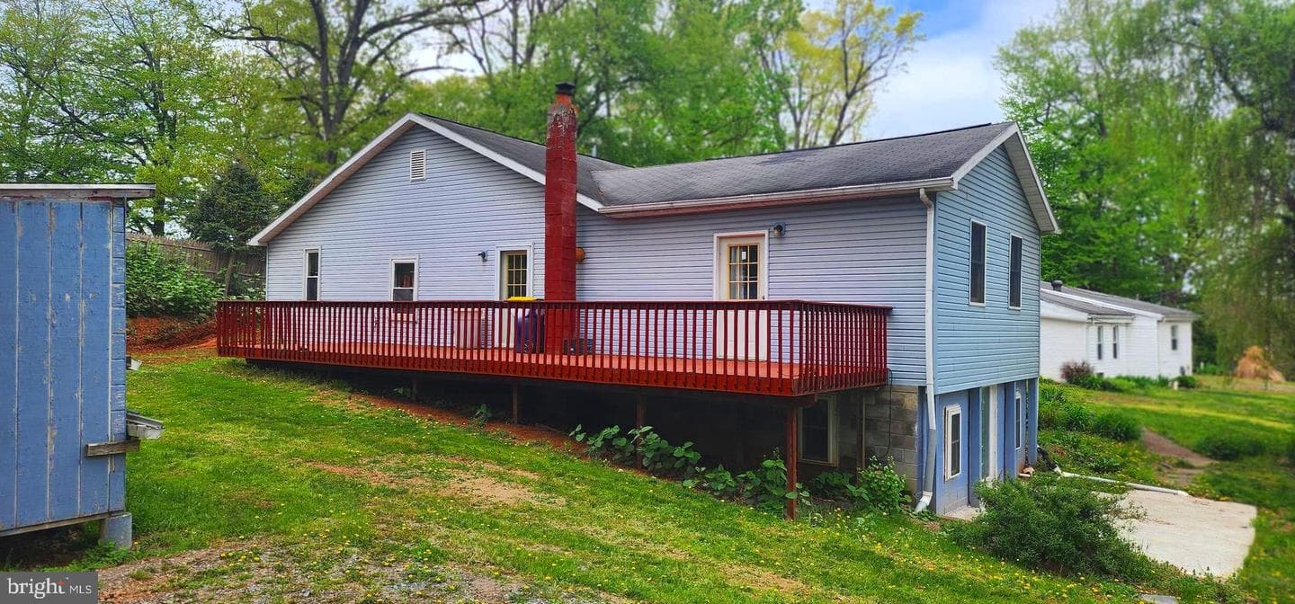 834 Oberlin Road photo 3