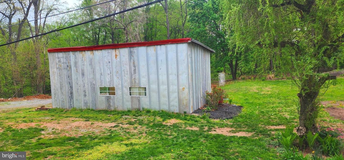 834 Oberlin Road photo 38