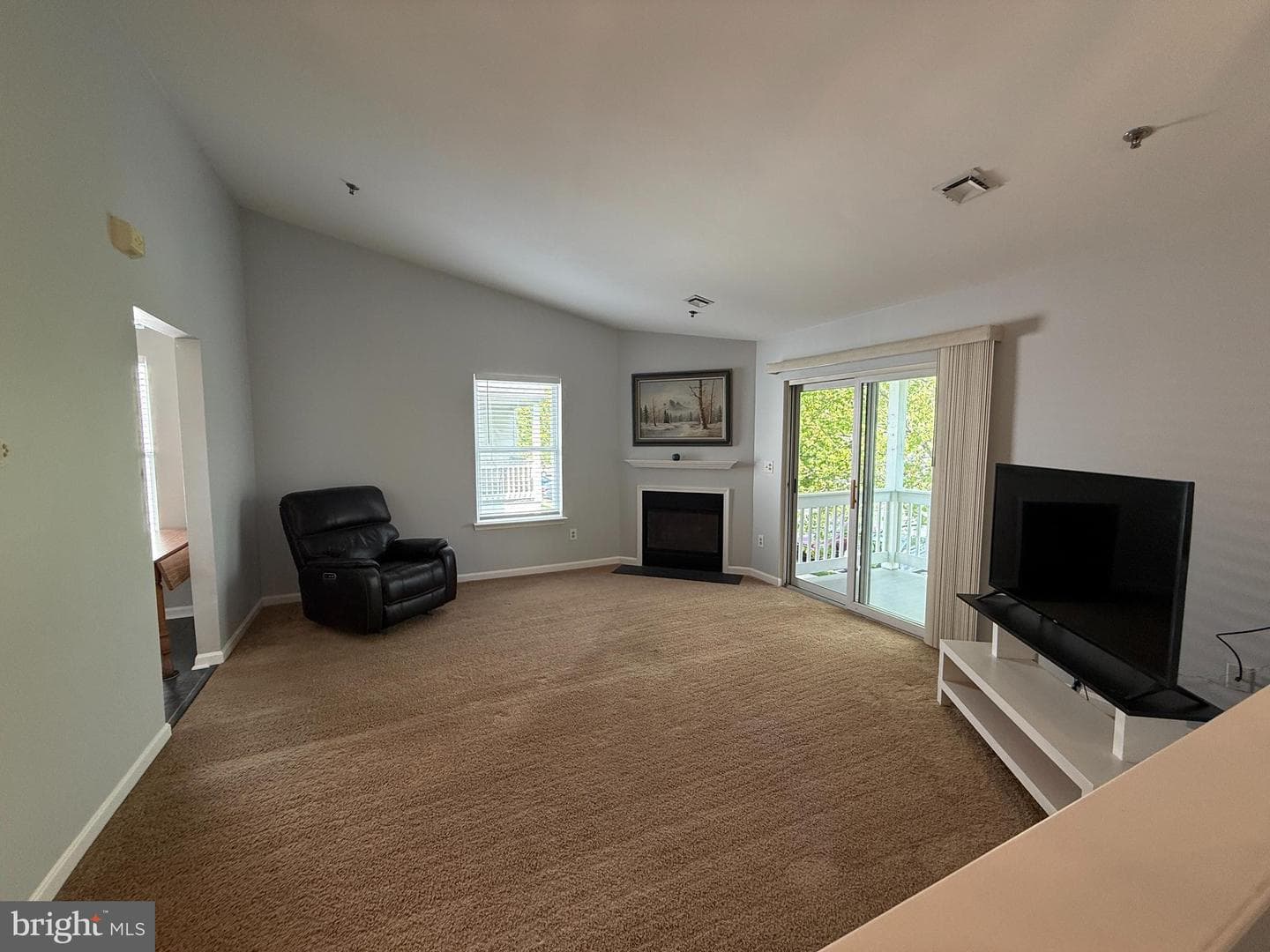 5809 Hidden Lake Drive photo 4