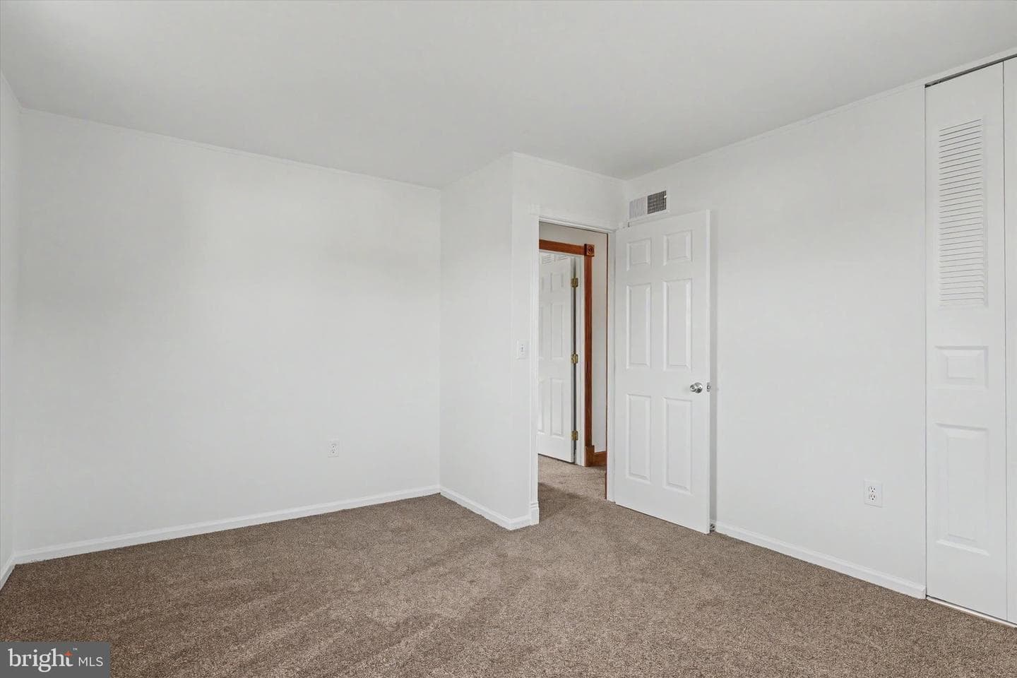 608 Frances Drive photo 17