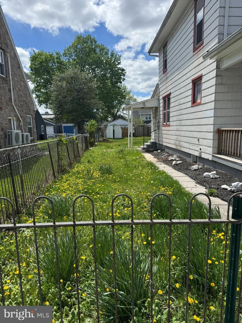 115 Shell Street photo 2