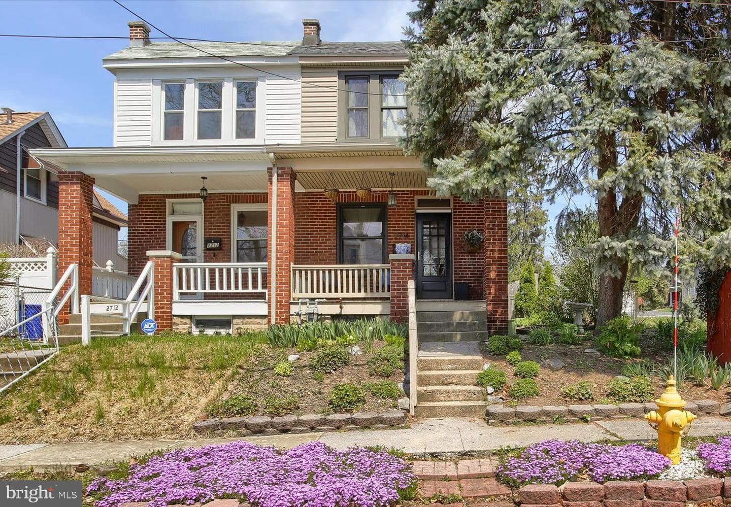 2714 Greenwood Street photo 1