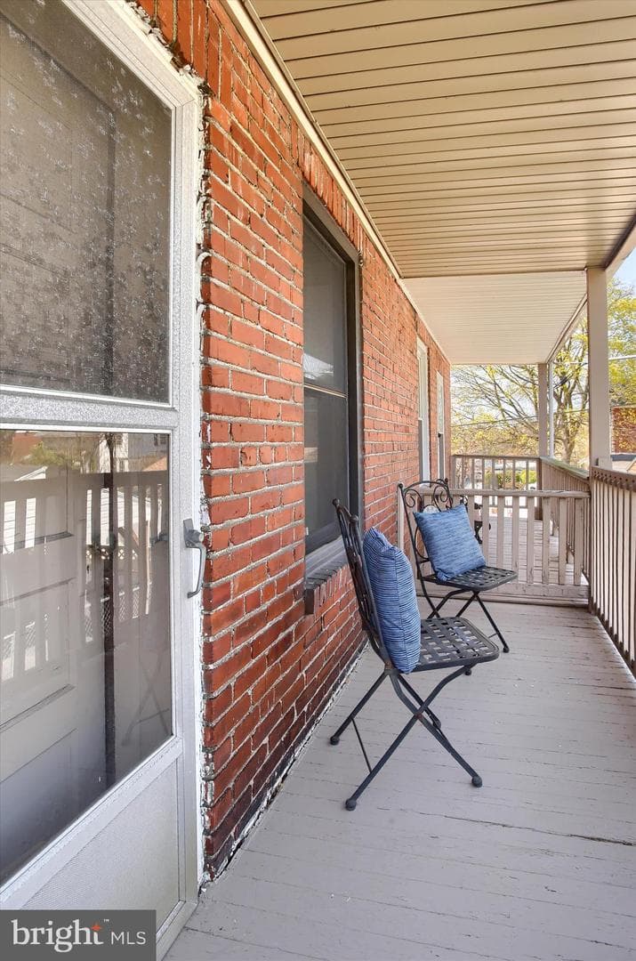 2714 Greenwood Street photo 22