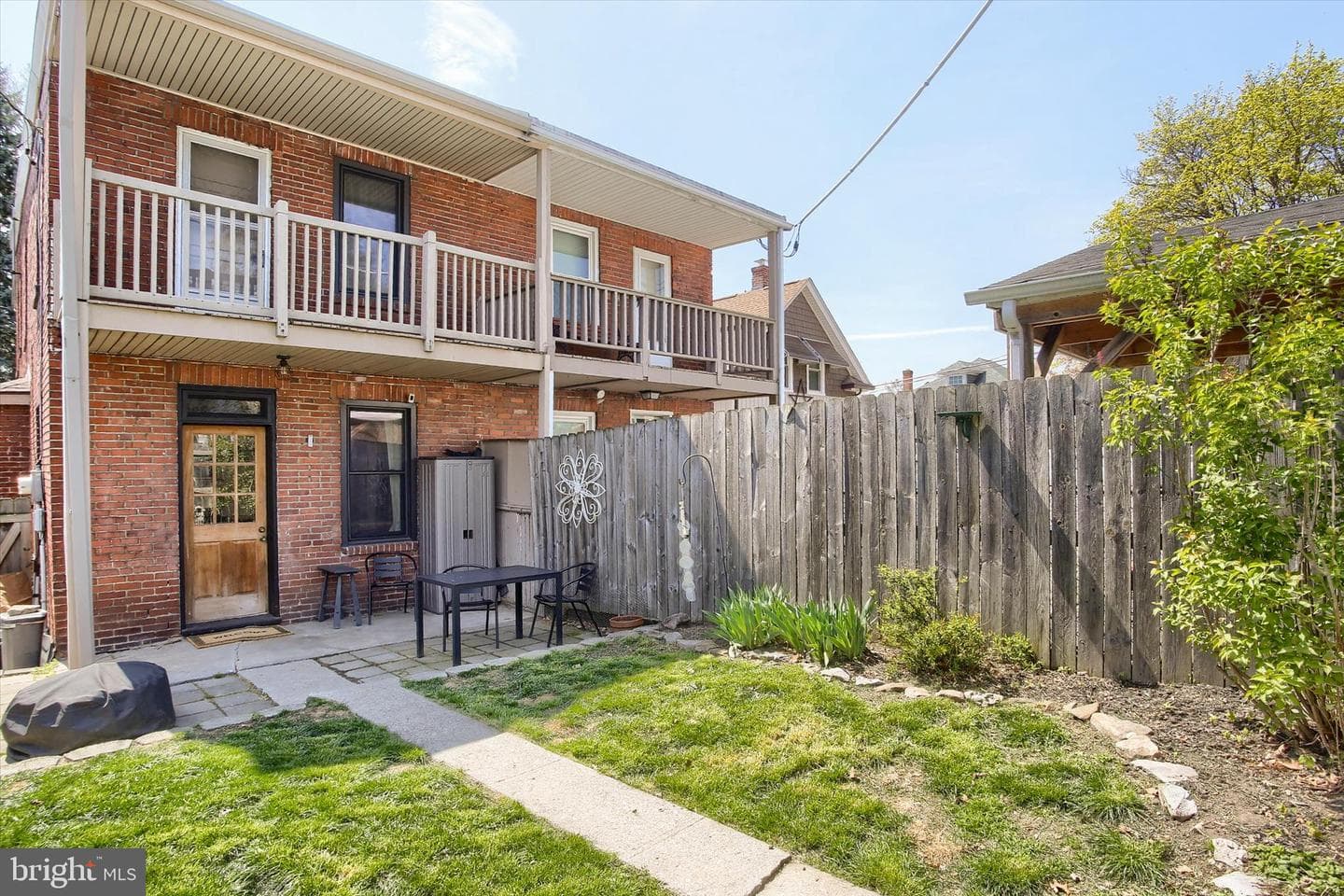 2714 Greenwood Street photo 25