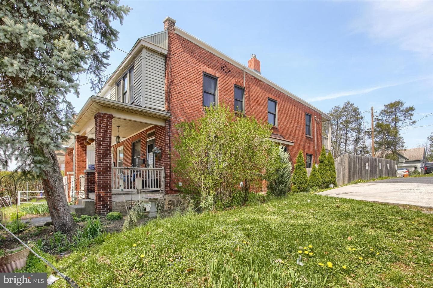 2714 Greenwood Street photo 3