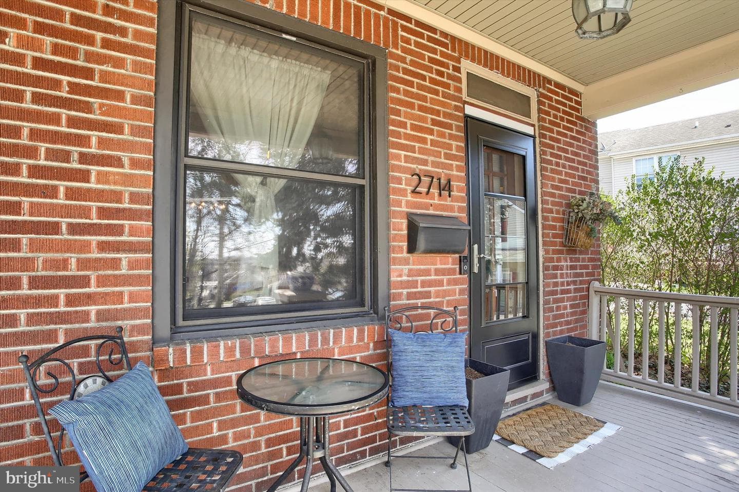 2714 Greenwood Street photo 5