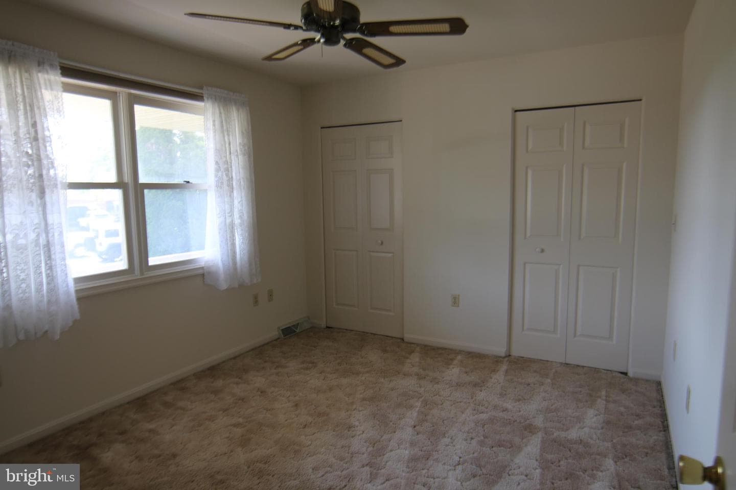 1370 Woodridge Drive photo 14