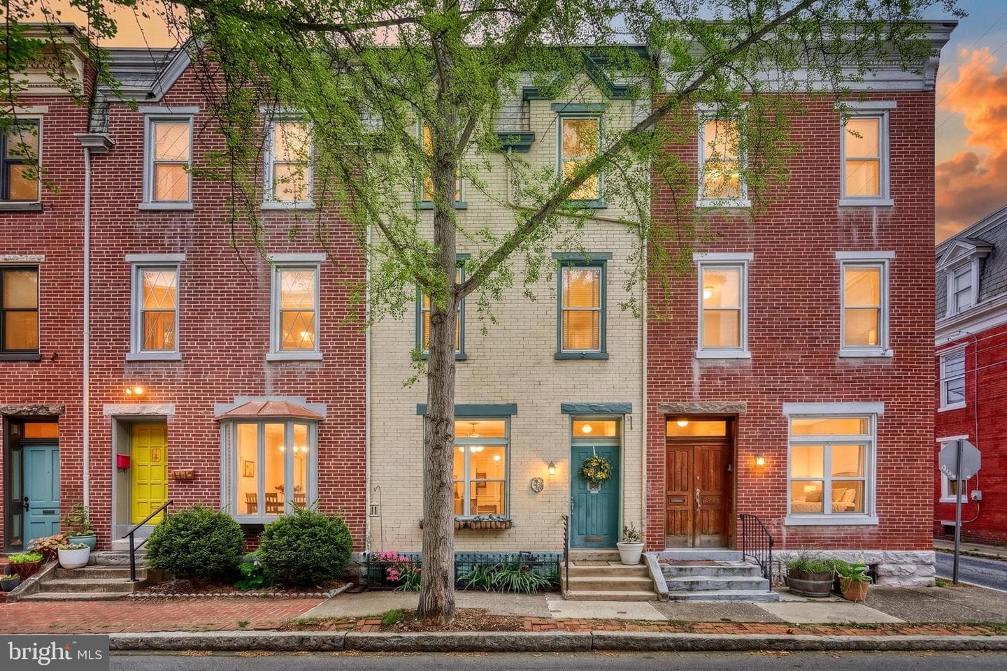 1617 Penn Street photo 2