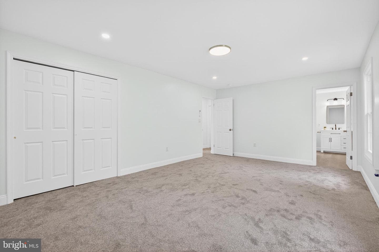503 Whitman Lane photo 32