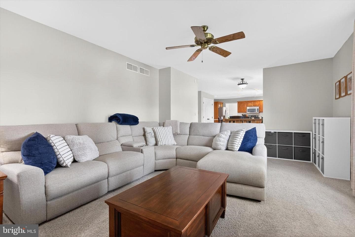 570 James Drive photo 11