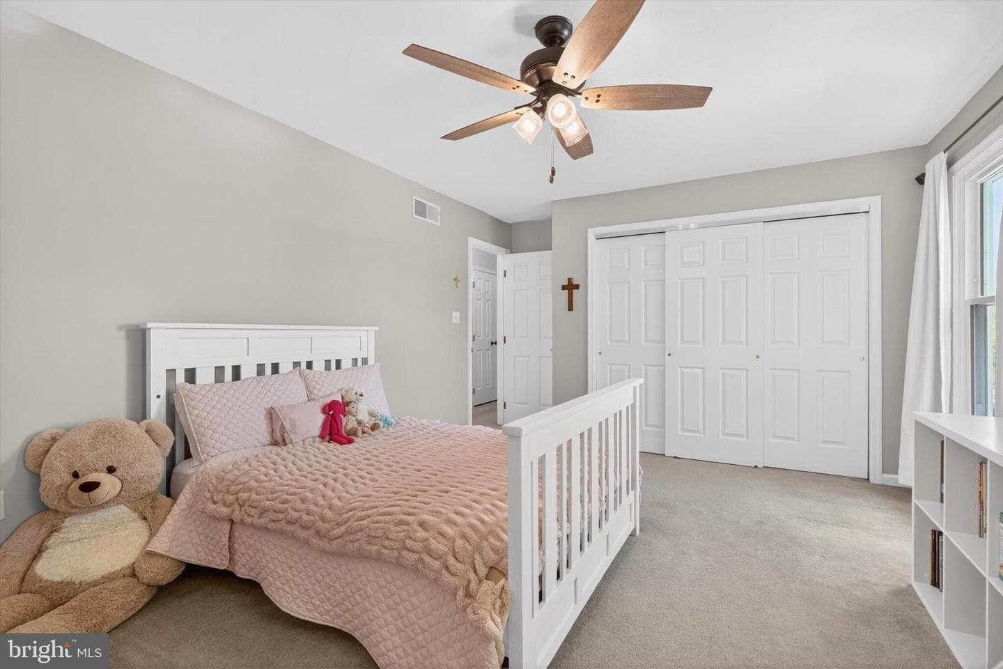 570 James Drive photo 20