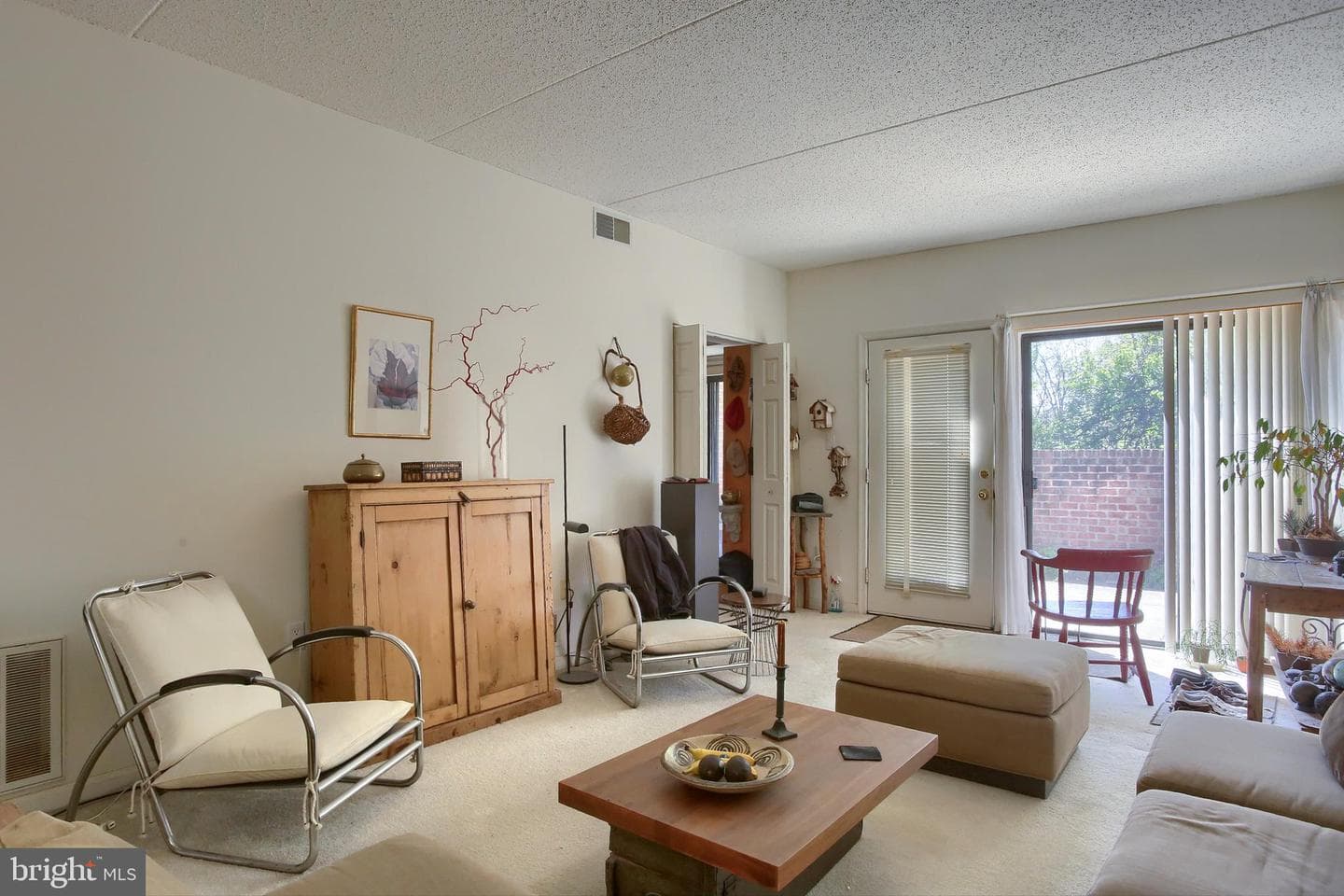 1213 Cherrington Drive photo 4