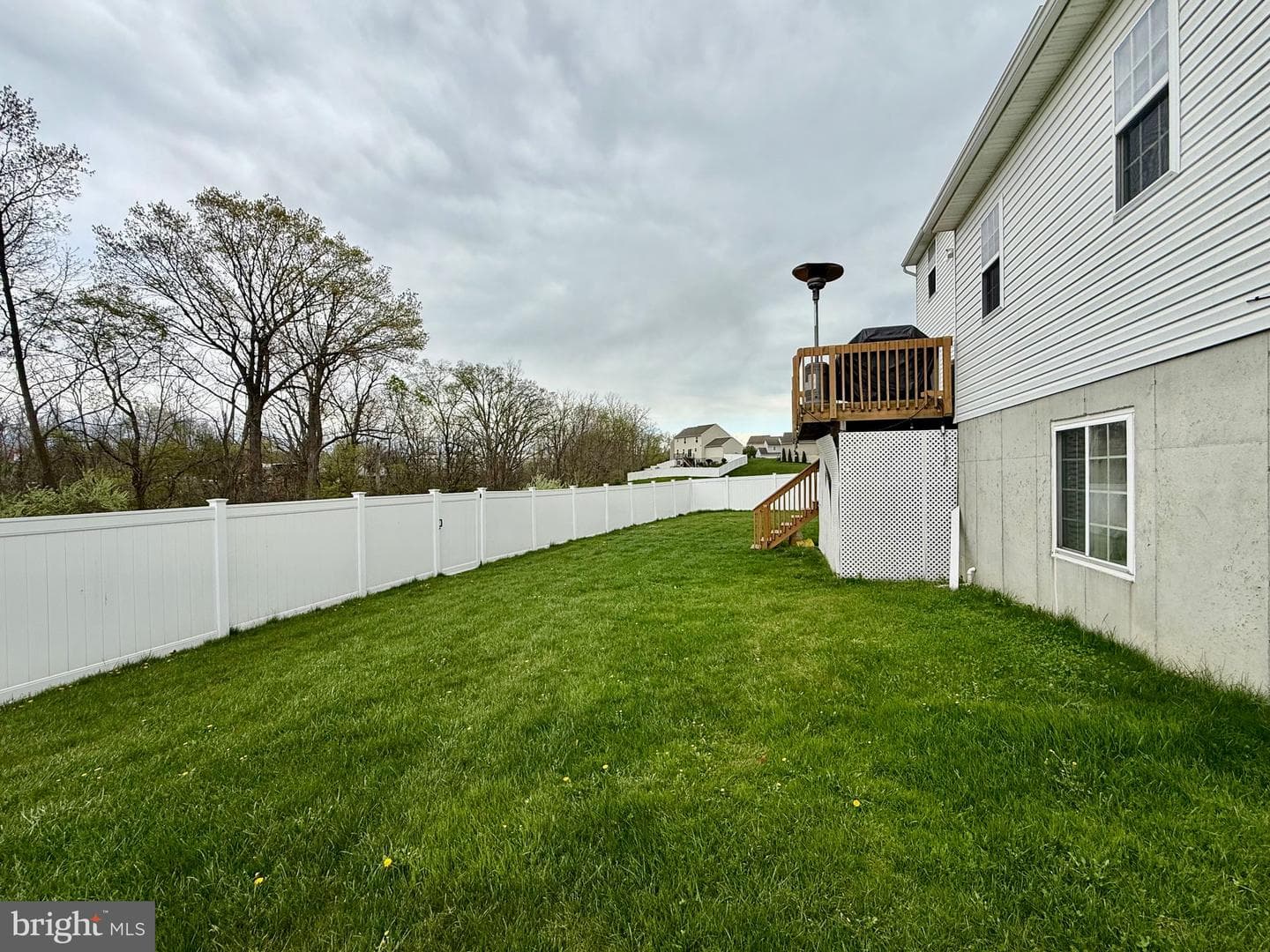 1813 Silverleaf Lane photo 10