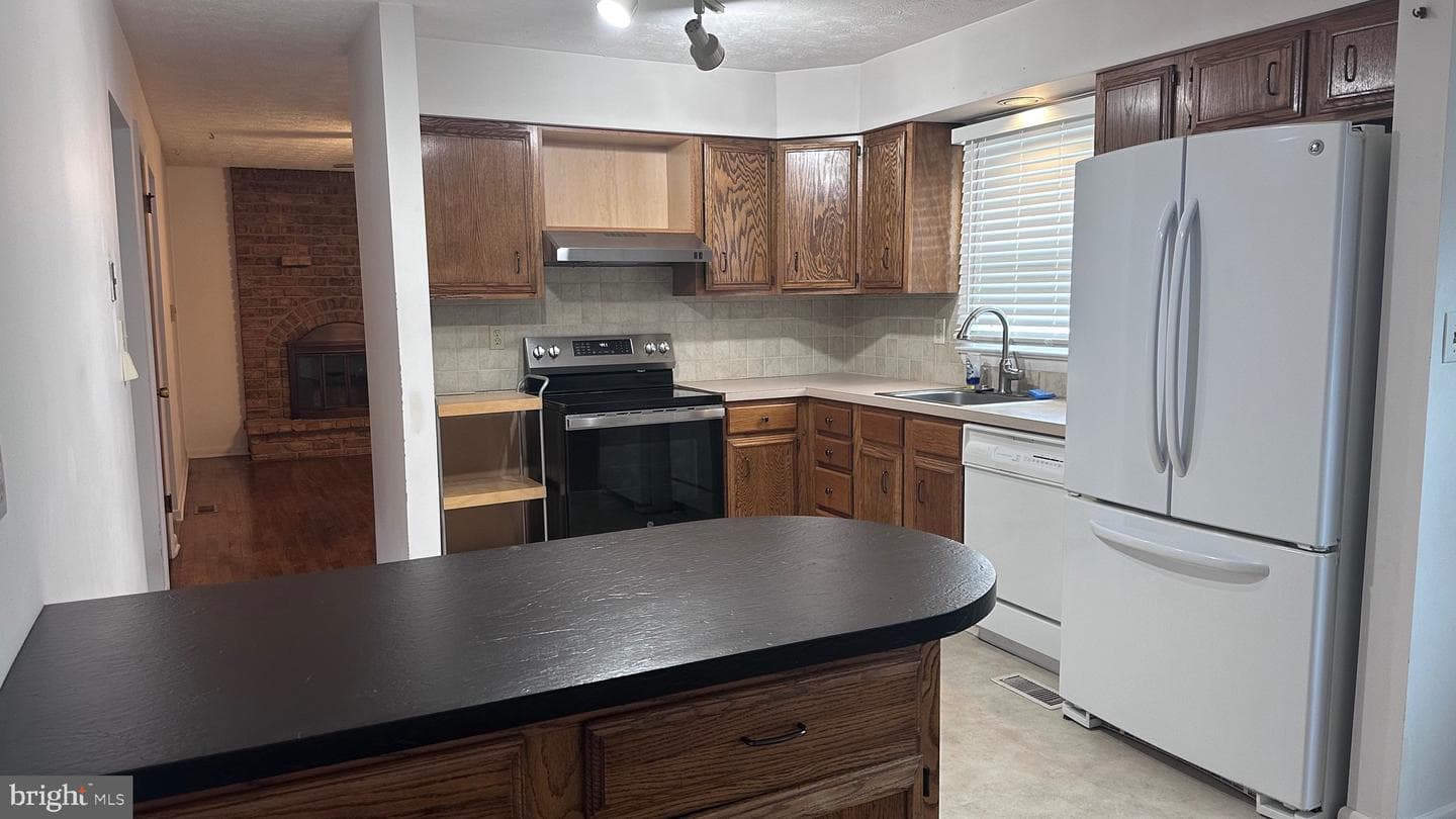 429 N Scenic Road photo 37