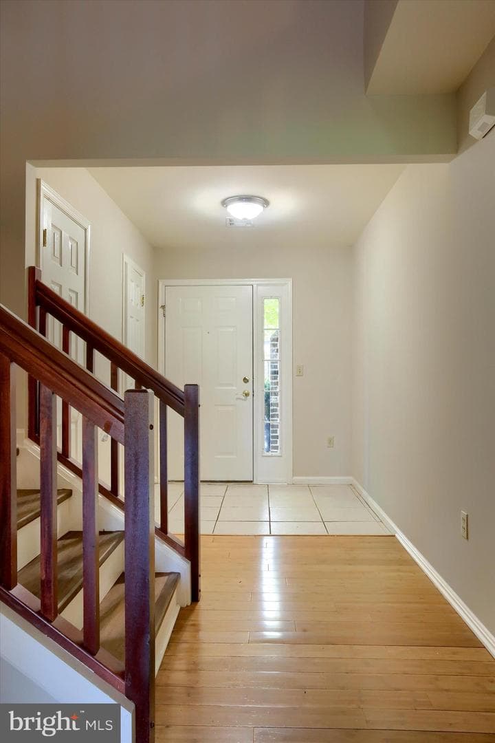 114 Cardinal Lane photo 5