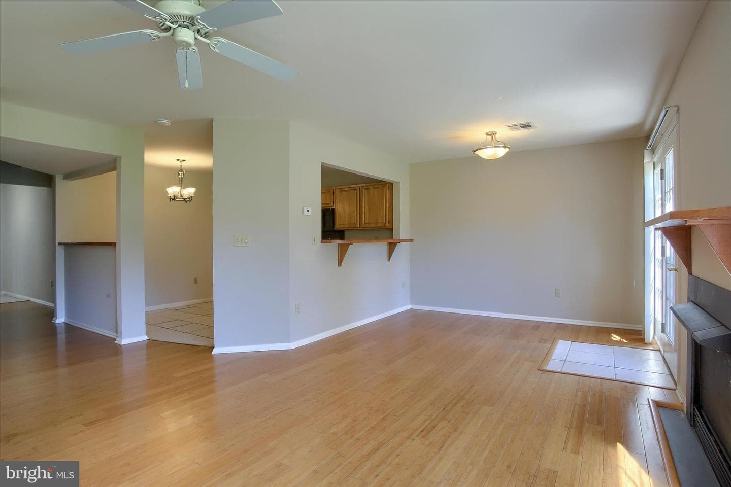 114 Cardinal Lane photo 9