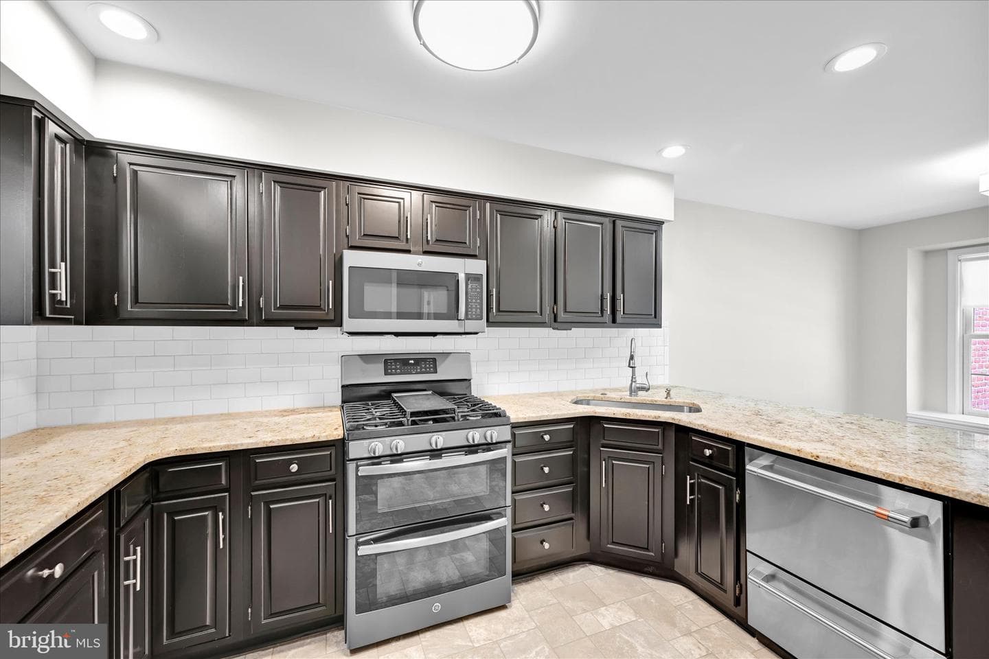 46 Leearden Road photo 12