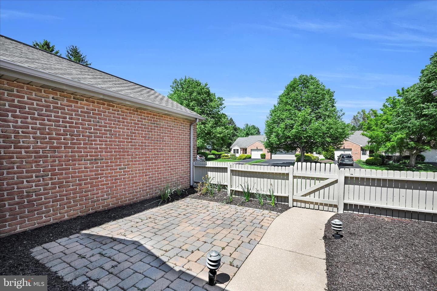 46 Leearden Road photo 3