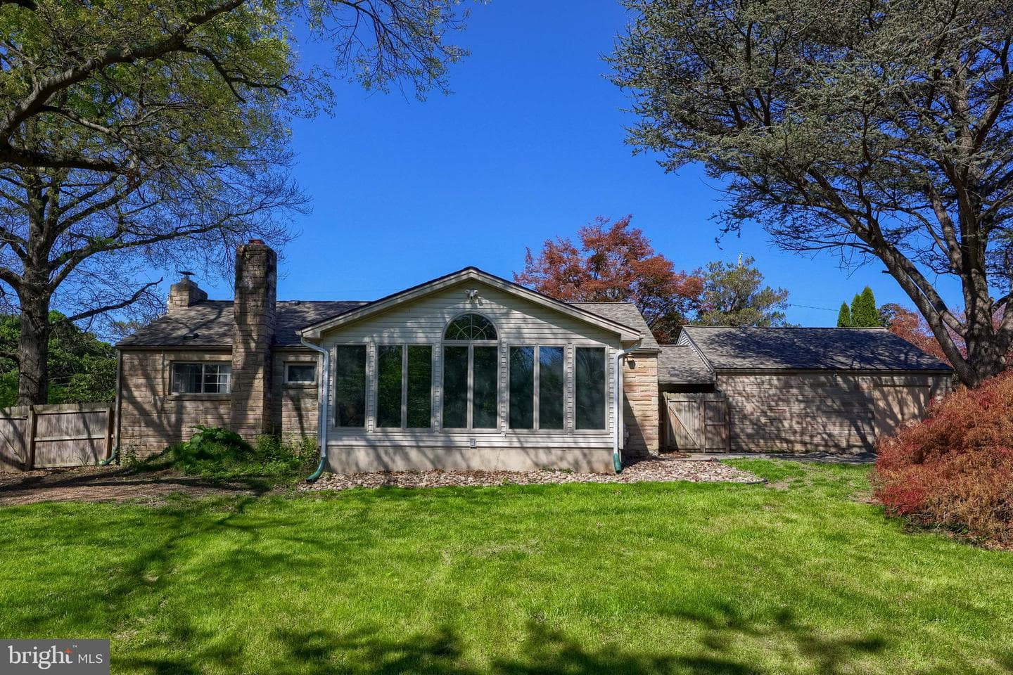 1411 Vesta Drive photo 2