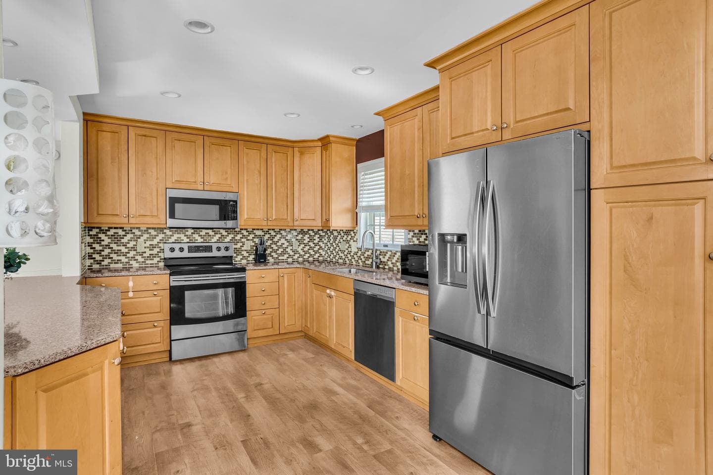6089 Noble Lane photo 11