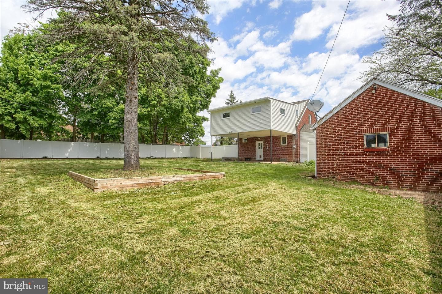 1 Oakmont Road photo 36