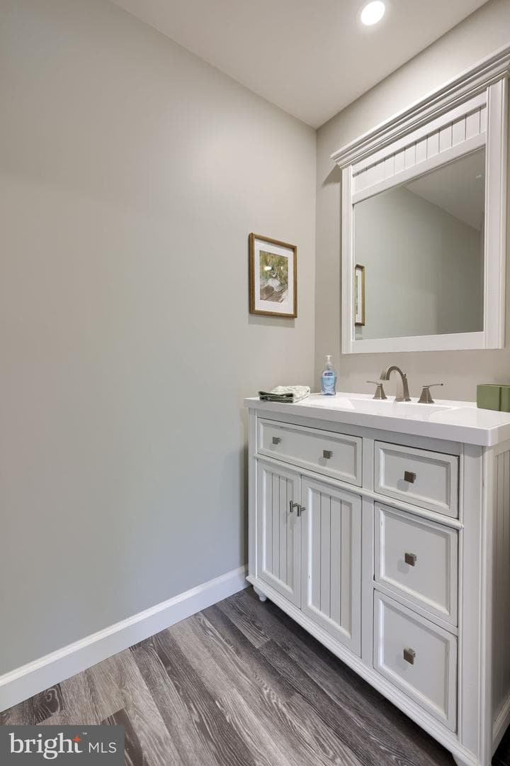 320 Highland Road photo 27