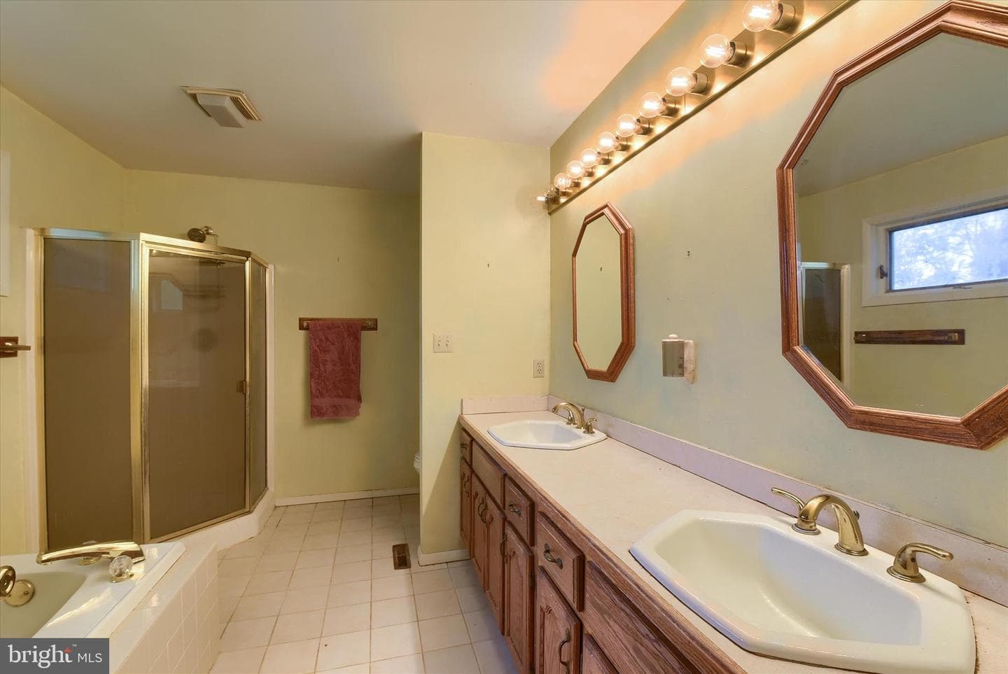 8 Pheasant Drive photo 39
