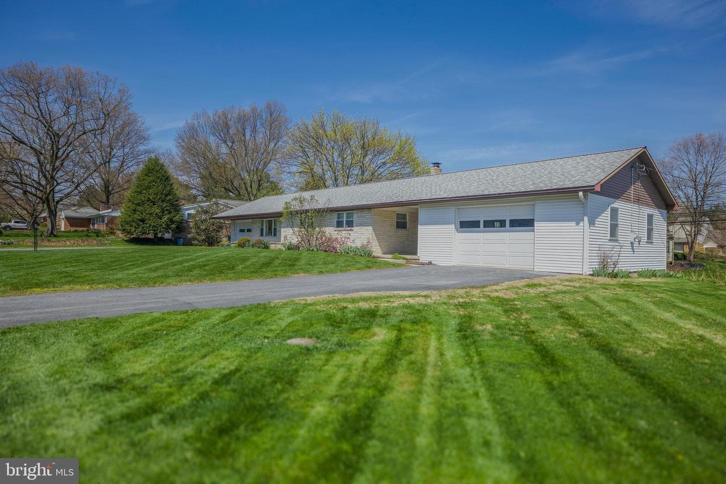 321 E Glenn Road photo 29