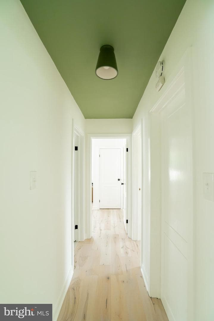 6120 Catherine Street photo 32