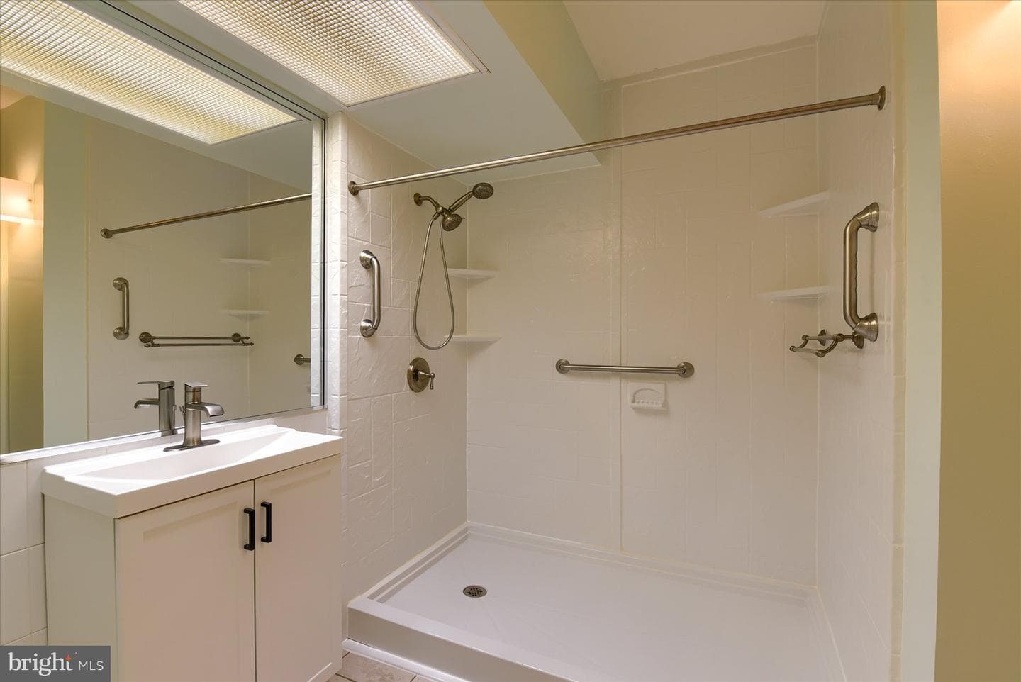 1105 Cherrington Drive photo 13