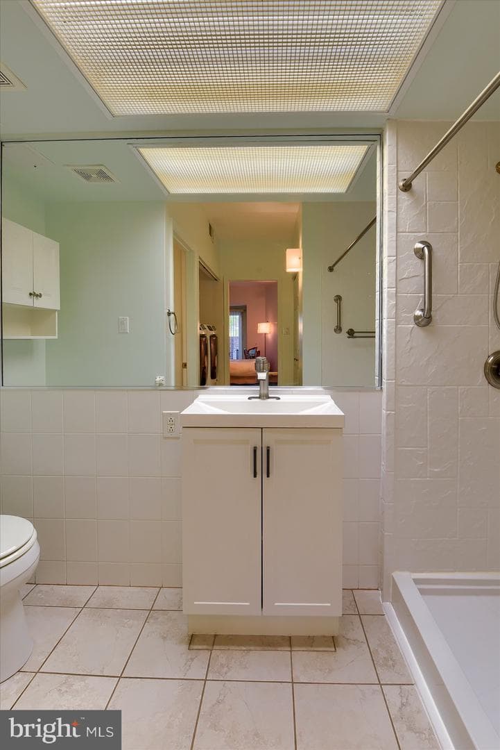 1105 Cherrington Drive photo 14