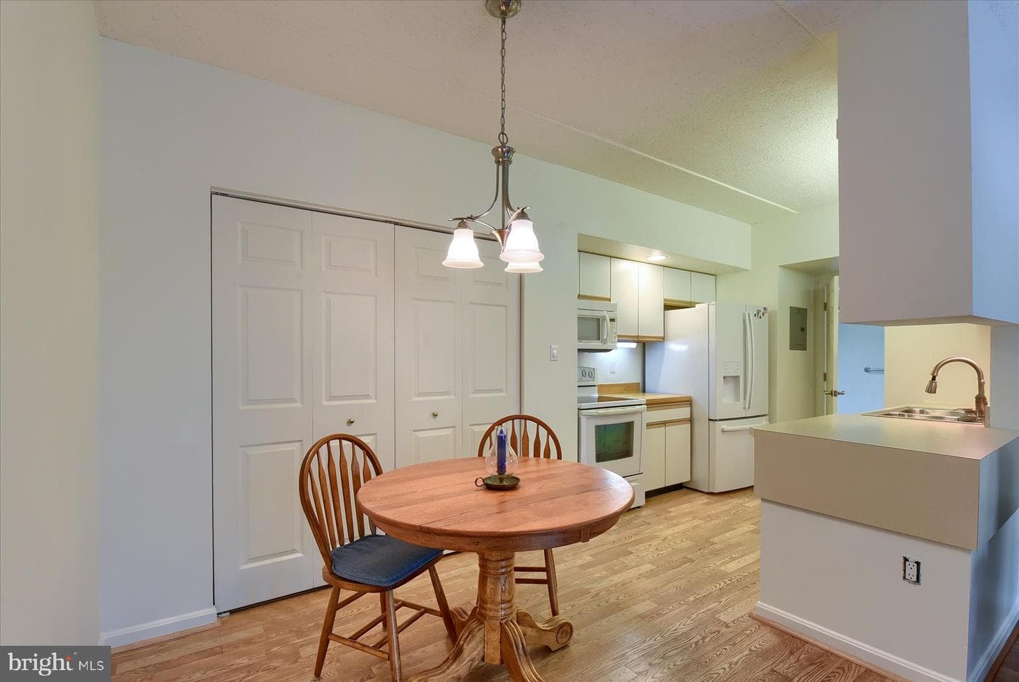 1105 Cherrington Drive photo 9