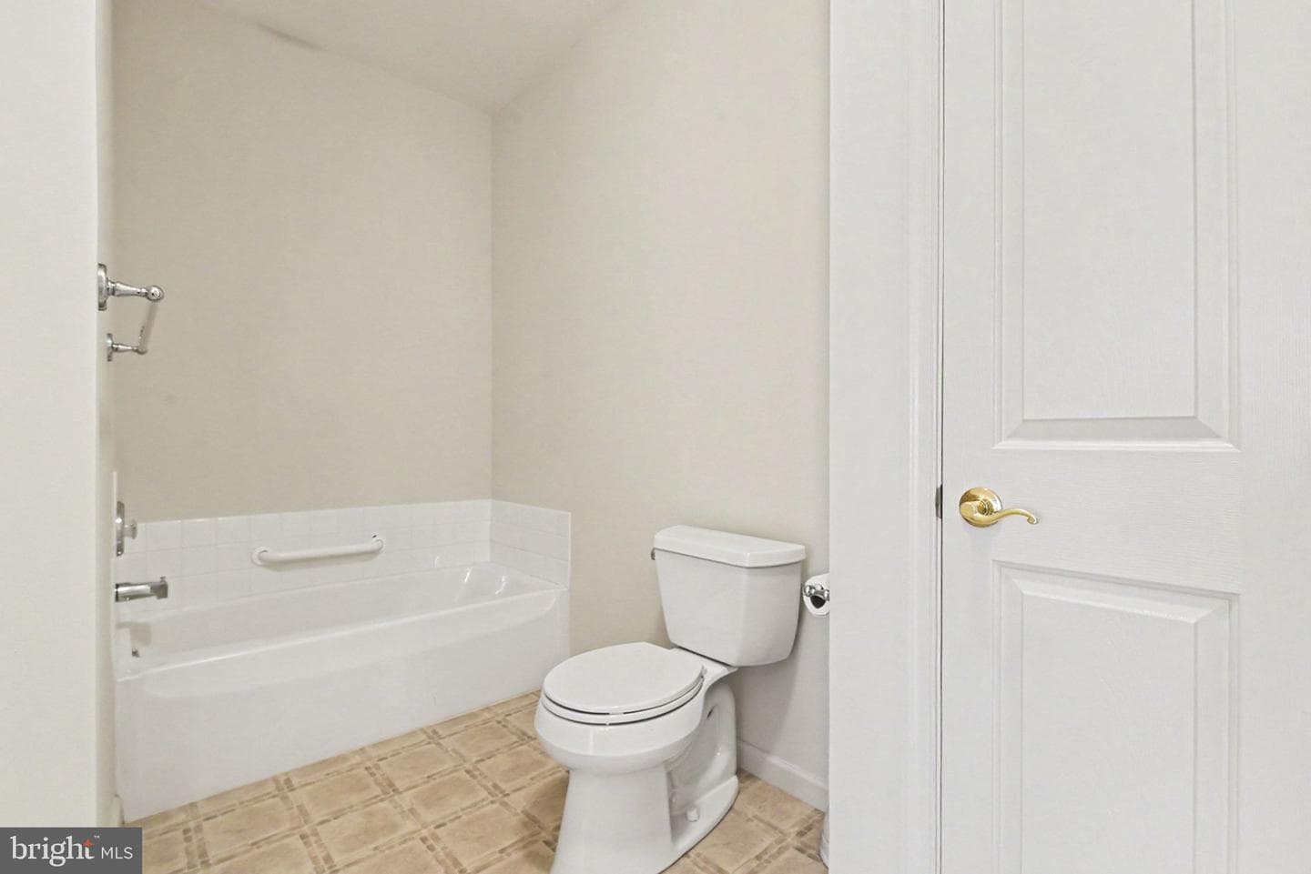 141 Leonard Lane photo 19