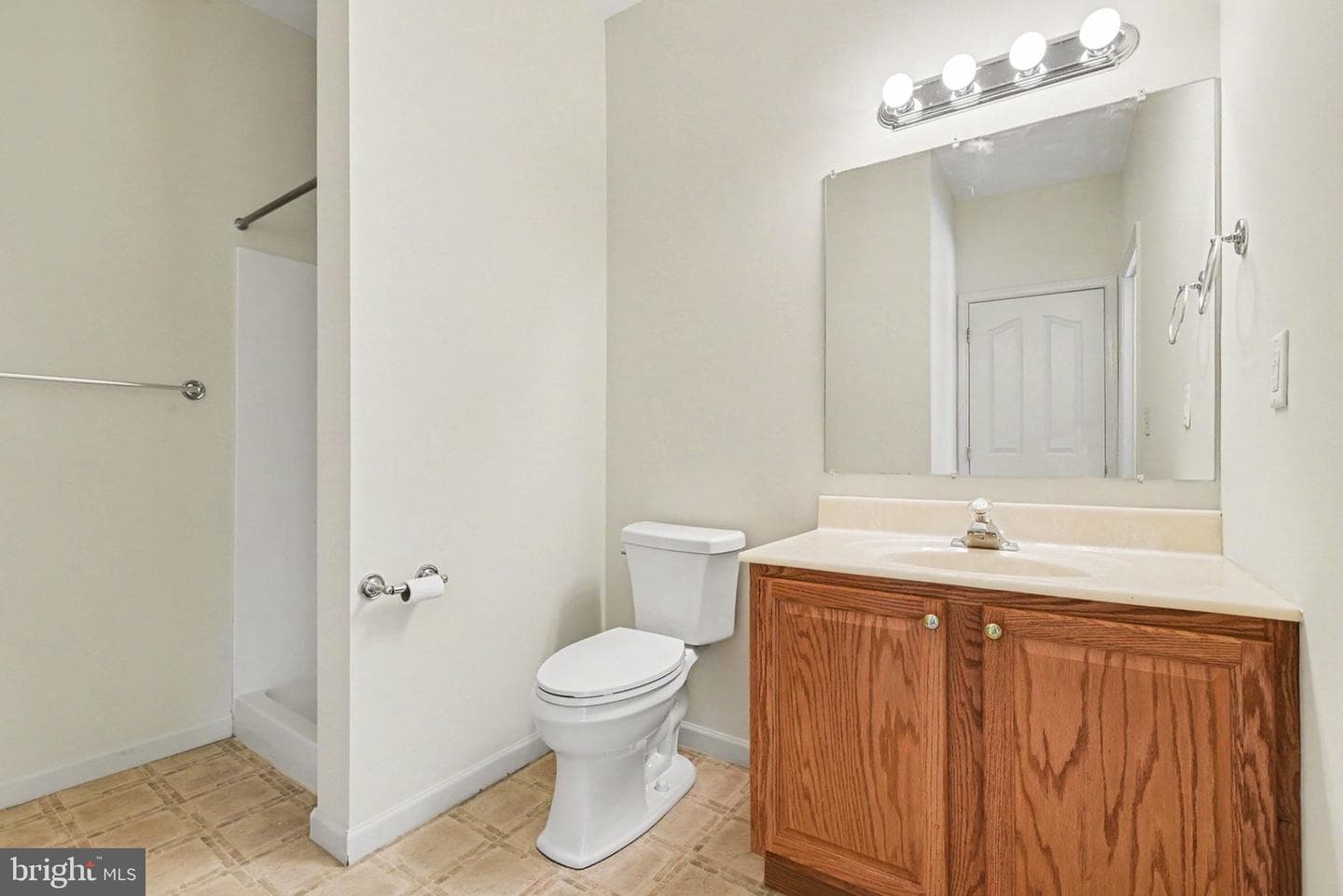 141 Leonard Lane photo 22