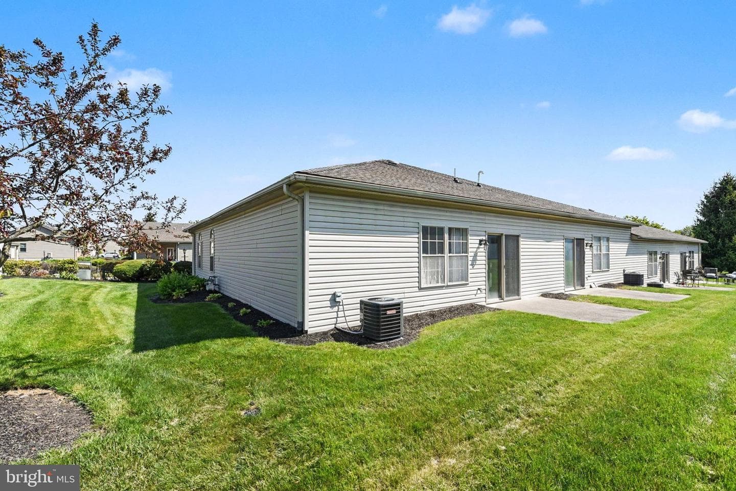 141 Leonard Lane photo 25