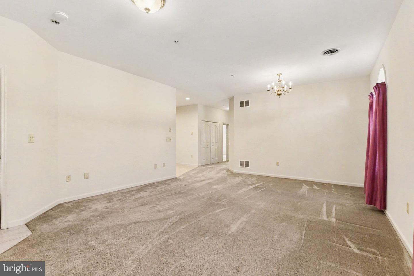 141 Leonard Lane photo 7