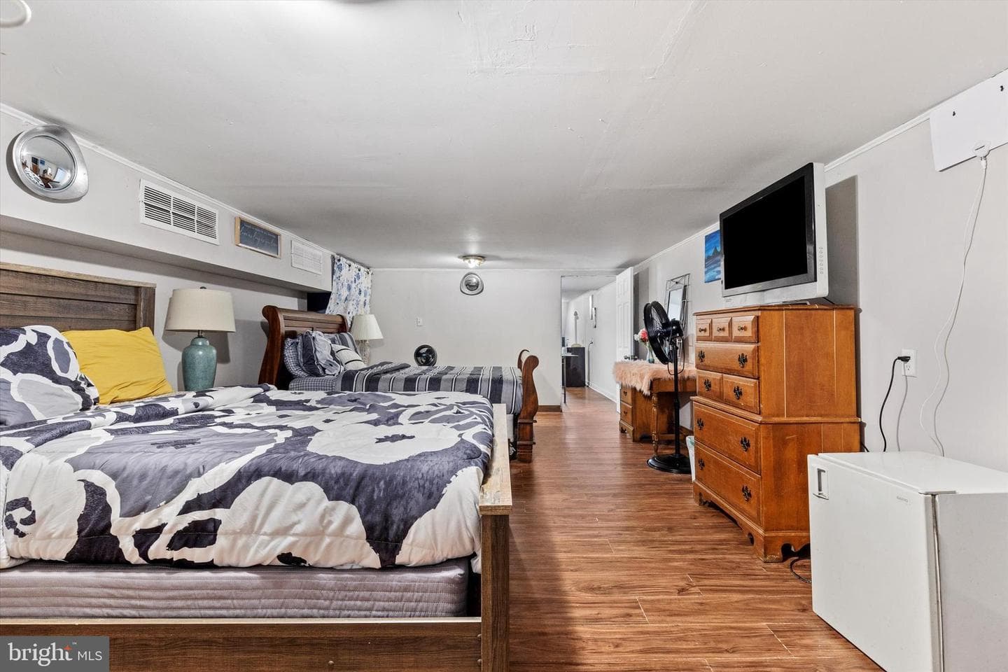 241 Maclay Street photo 22