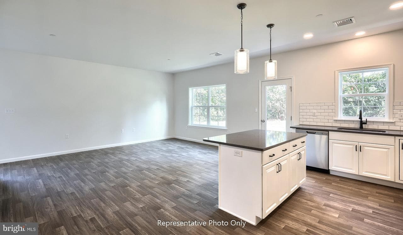 7856 Oak Brook Drive photo 14
