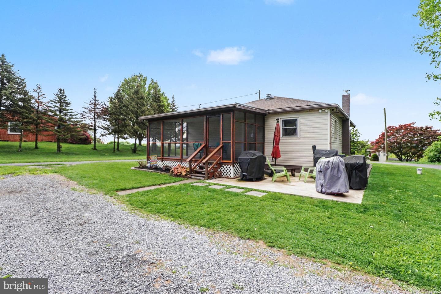 174 Hollywood Drive photo 22