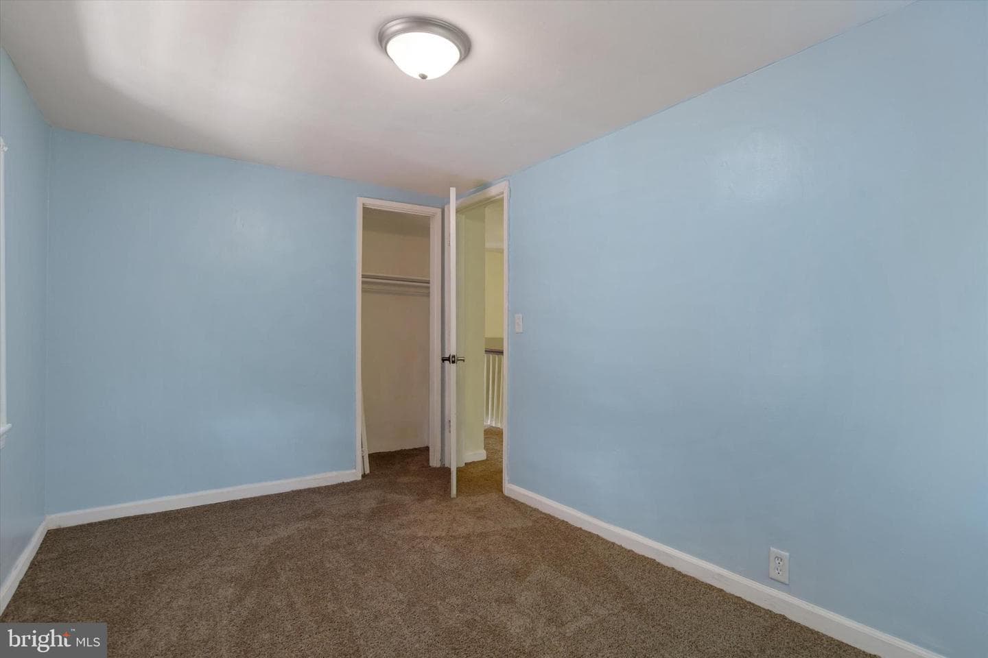 2266 Kensington Street photo 13