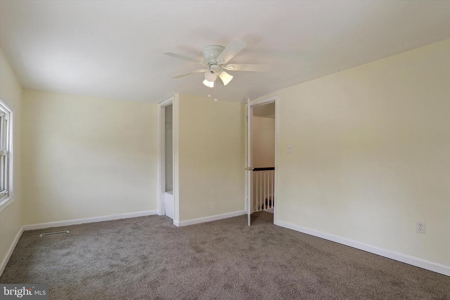2266 Kensington Street photo 17