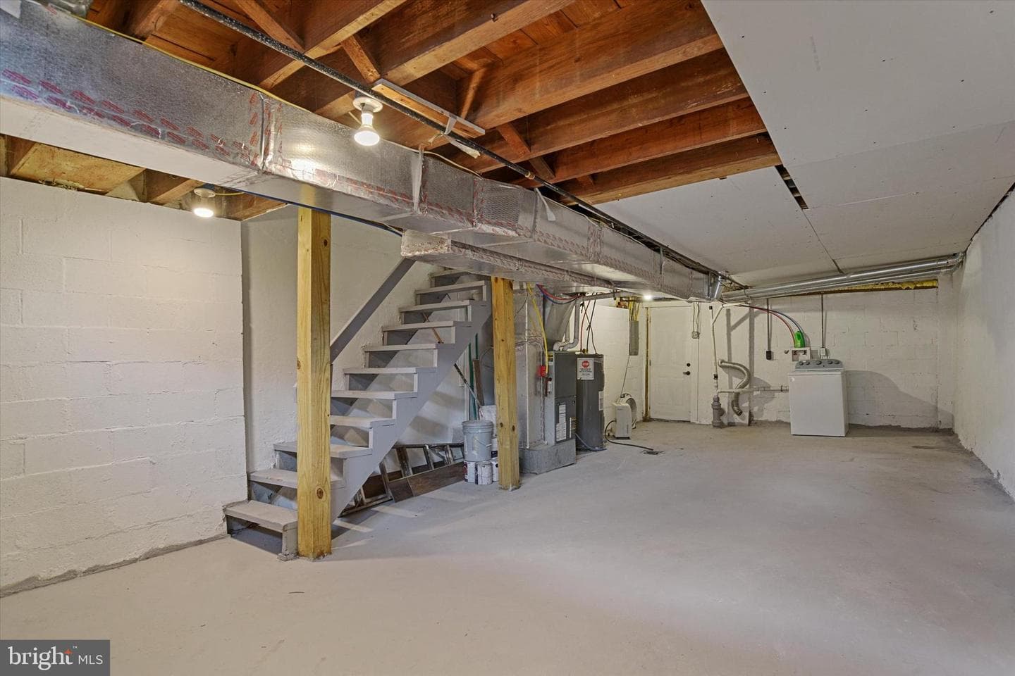 2266 Kensington Street photo 20