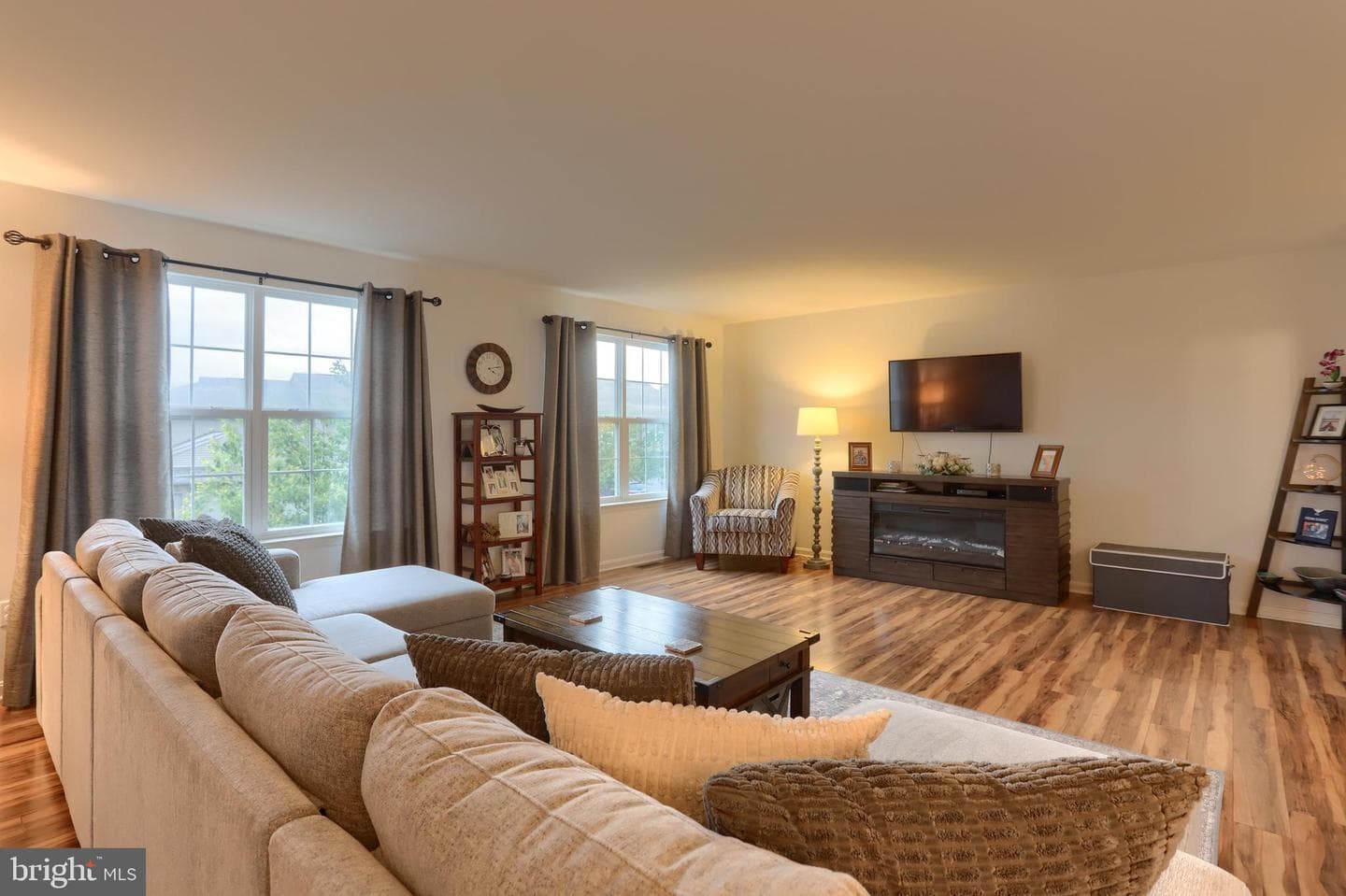 231 Thrush Drive photo 4
